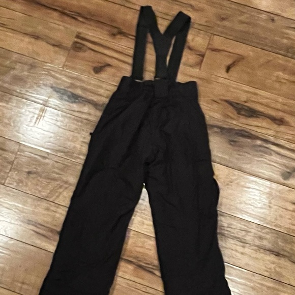 Sport Essentials Jr. Suspender Snow Pants, size 6. In excellent condition. - Picture 2 of 5